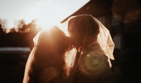Photographe de mariage romantique à Besançon et en Franche Comté 