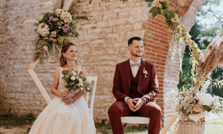 Photographe de mariage cérémonie laïque aux Forges de Fraisans près de Besançon