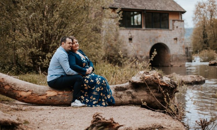 Photographe professionnelle shooting photo couple à Besançon