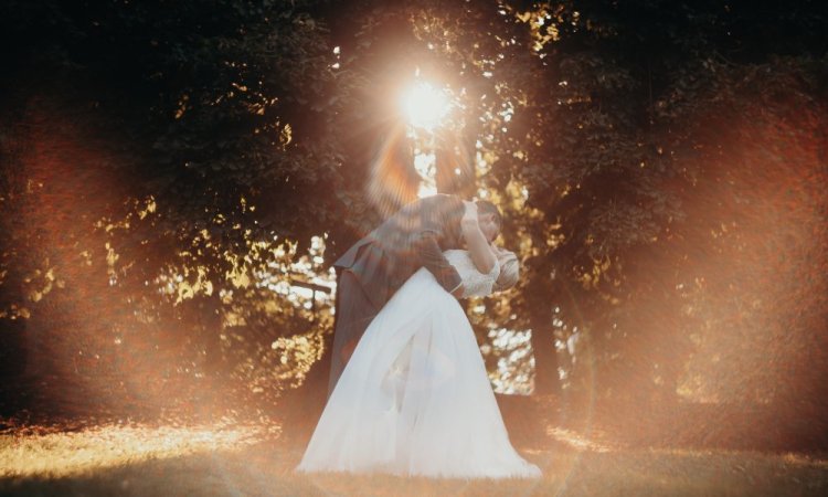 Photographe de mariage au Château de la Dame Blanche à Geneuille